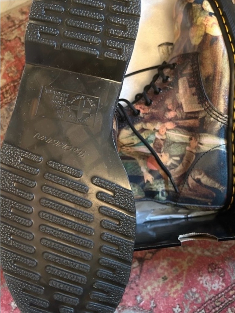 Limited edition Hogarth Renaissance 8-hole Doc Marten combat boot - Picture 2 of 3
